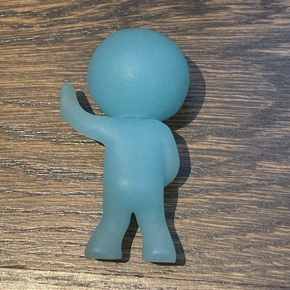 Smiski Toilet Series - Smiski Holding it 🚽 - Picture 3 of 3